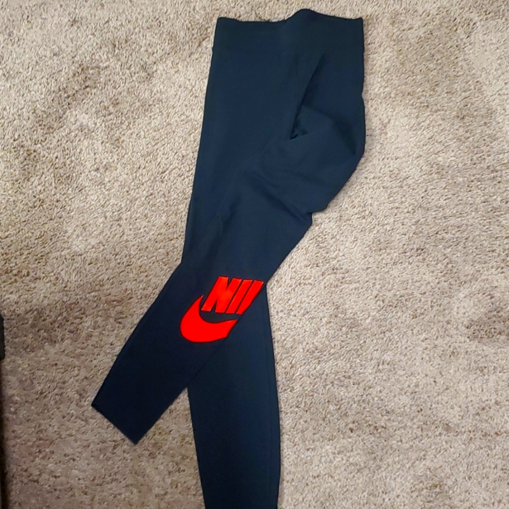 Nike black leggings
